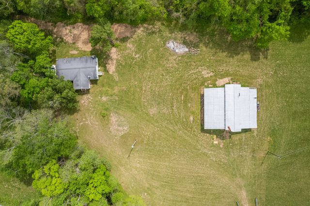 1895 Highway 48 S, Centerville, TN 37033