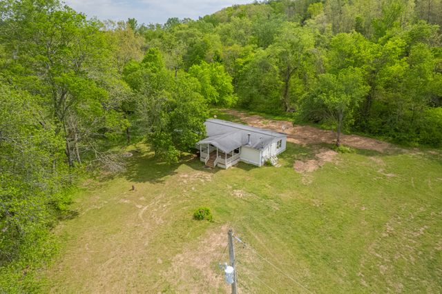 1895 Highway 48 S, Centerville, TN 37033