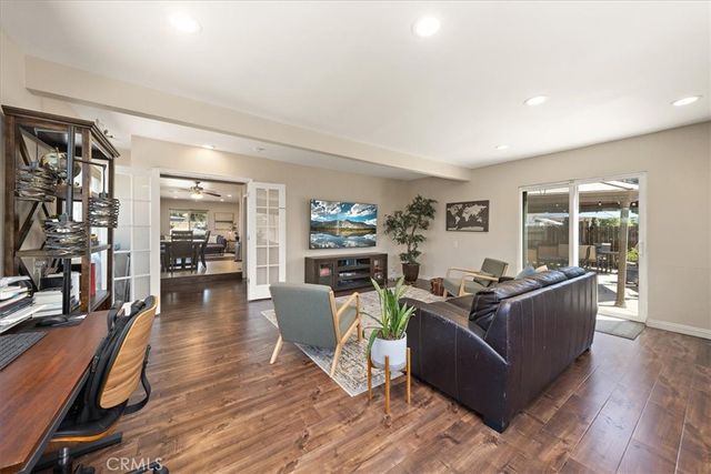 594 Winn, Upland, CA 91786