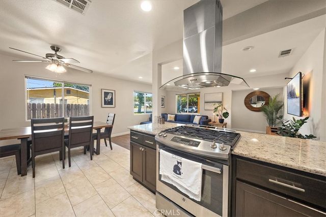 594 Winn, Upland, CA 91786
