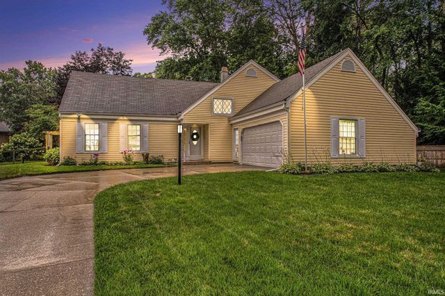 51910 N Shoreham Court, South Bend, IN 46637