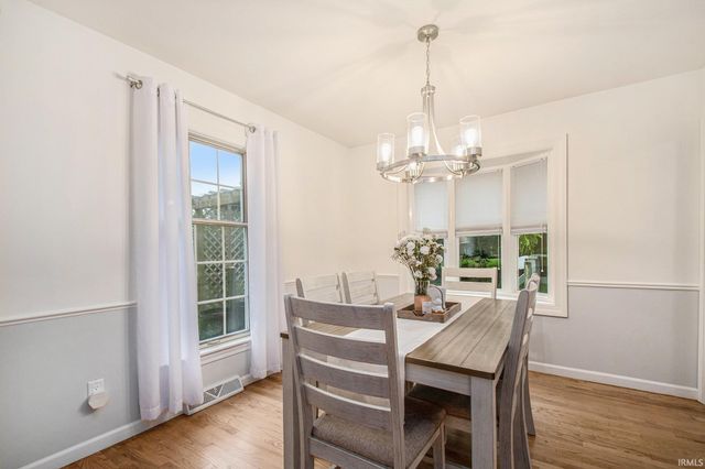51910 N Shoreham Court, South Bend, IN 46637
