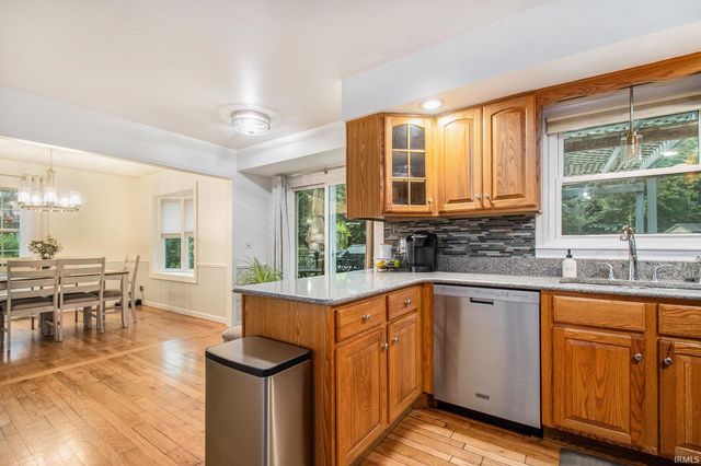 51910 N Shoreham Court, South Bend, IN 46637