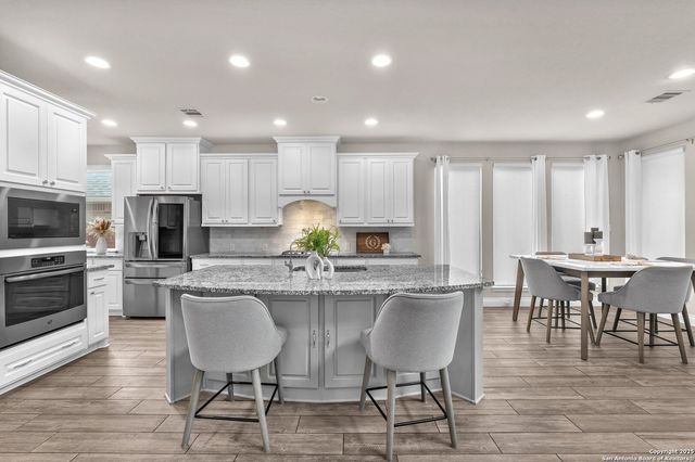 8823 HIDEOUT BND, San Antonio, TX 78254
