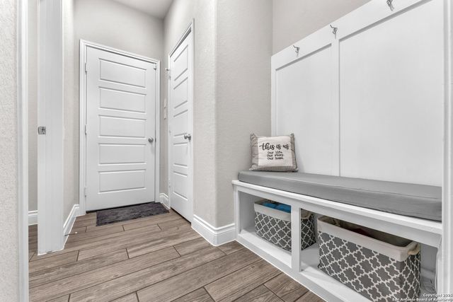 8823 HIDEOUT BND, San Antonio, TX 78254