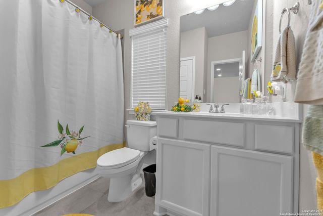 8823 HIDEOUT BND, San Antonio, TX 78254
