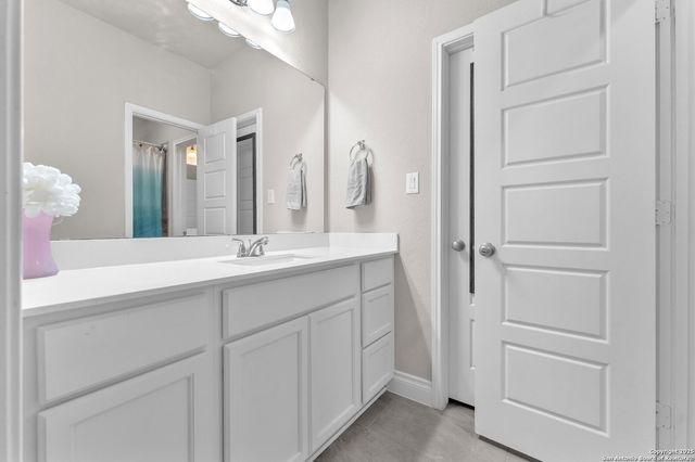 8823 HIDEOUT BND, San Antonio, TX 78254
