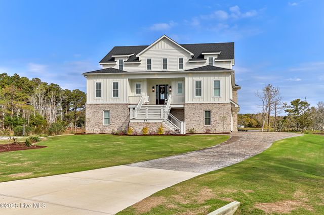 561 Avocet Drive, Beaufort, NC 28516