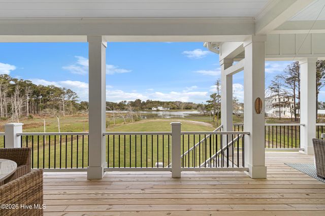 561 Avocet Drive, Beaufort, NC 28516