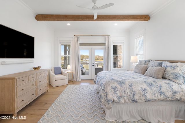 561 Avocet Drive, Beaufort, NC 28516