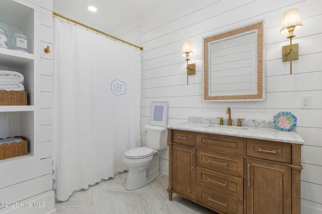 561 Avocet Drive, Beaufort, NC 28516