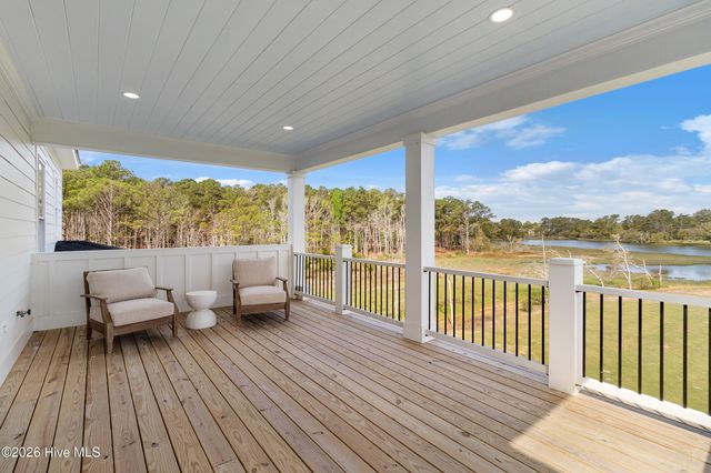 561 Avocet Drive, Beaufort, NC 28516