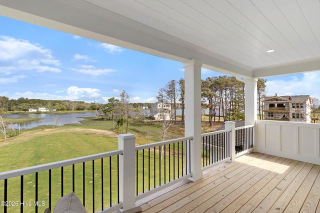 561 Avocet Drive, Beaufort, NC 28516