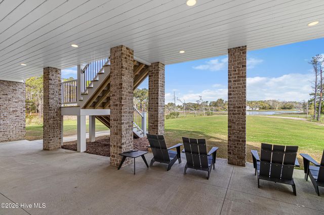 561 Avocet Drive, Beaufort, NC 28516