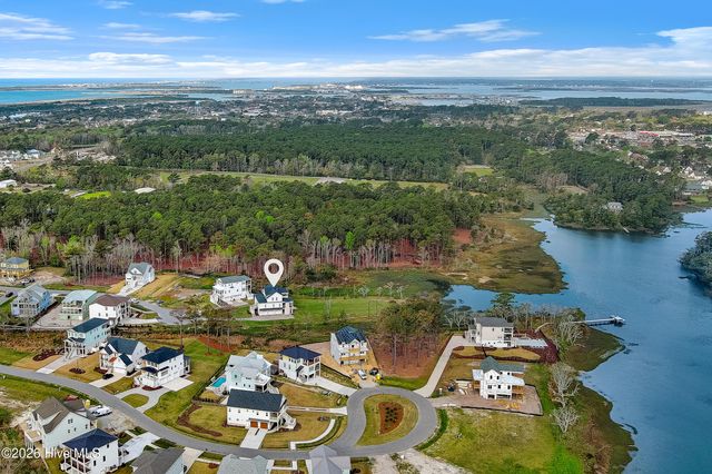 561 Avocet Drive, Beaufort, NC 28516