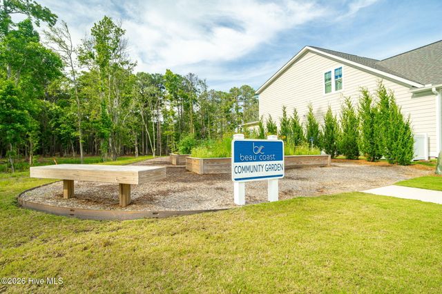 561 Avocet Drive, Beaufort, NC 28516