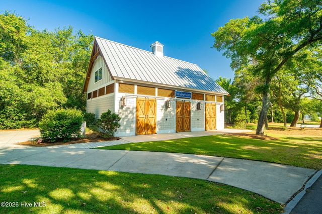 561 Avocet Drive, Beaufort, NC 28516