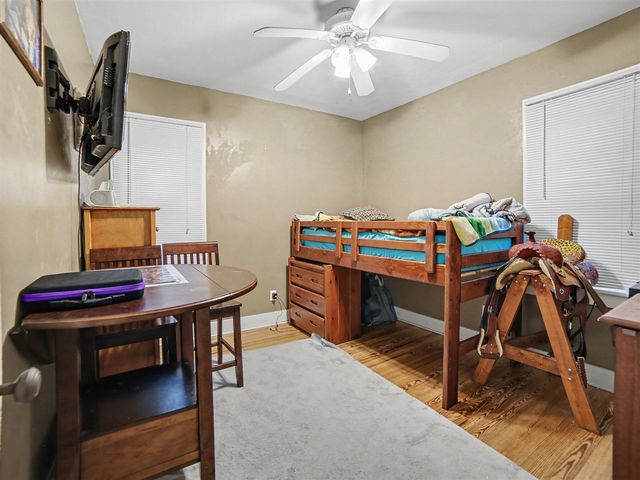 2222 Crozier Avenue, Muskegon, MI 49441