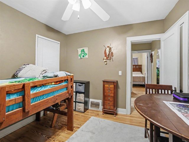 2222 Crozier Avenue, Muskegon, MI 49441