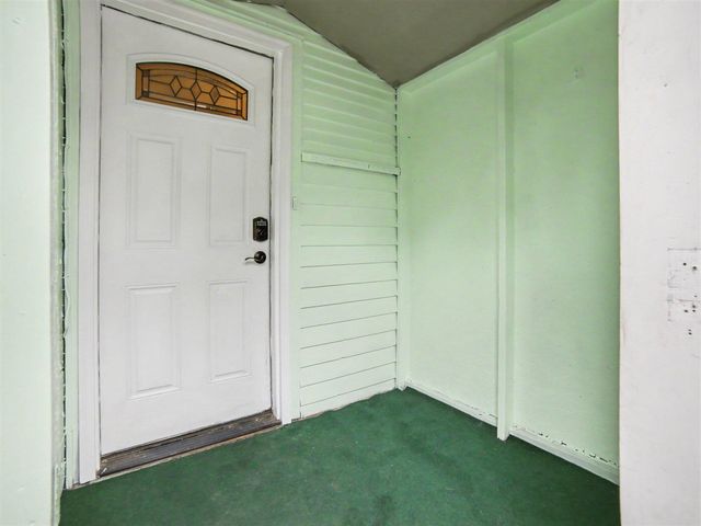 2222 Crozier Avenue, Muskegon, MI 49441