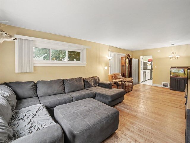 2222 Crozier Avenue, Muskegon, MI 49441
