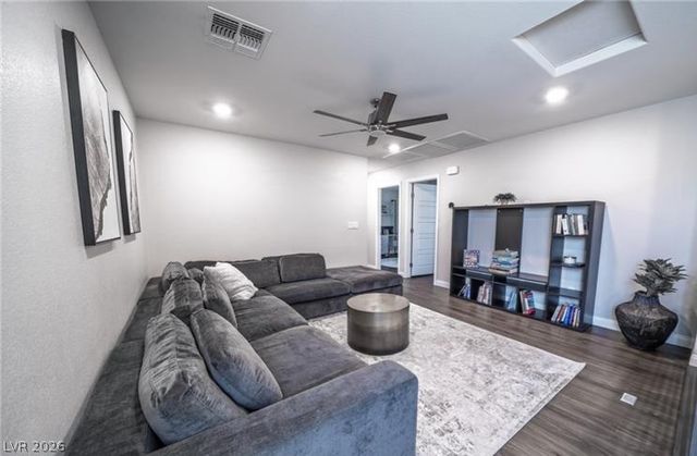 8781 Cotovia Avenue, Las Vegas, NV 89148
