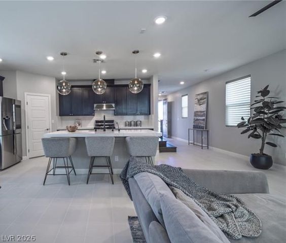 8781 Cotovia Avenue, Las Vegas, NV 89148