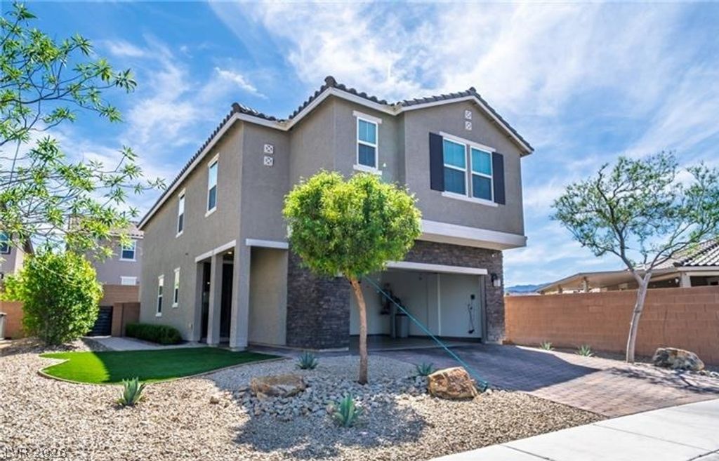 8781 Cotovia Avenue, Las Vegas, NV 89148