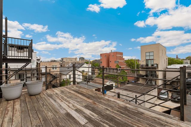 945 N Honore Street 3, Chicago, IL 60622