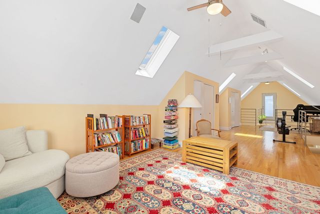 945 N Honore Street 3, Chicago, IL 60622