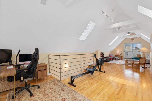 945 N Honore Street 3, Chicago, IL 60622