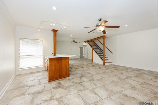 4718 Loyola Dr, Baton Rouge, LA 70808