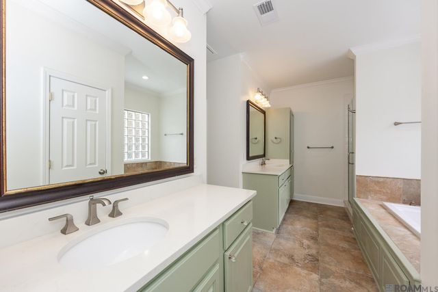 4718 Loyola Dr, Baton Rouge, LA 70808
