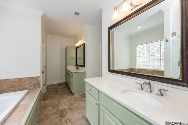 4718 Loyola Dr, Baton Rouge, LA 70808