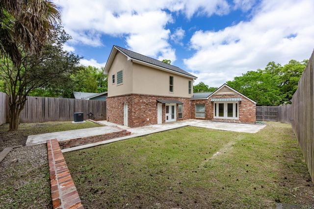 4718 Loyola Dr, Baton Rouge, LA 70808