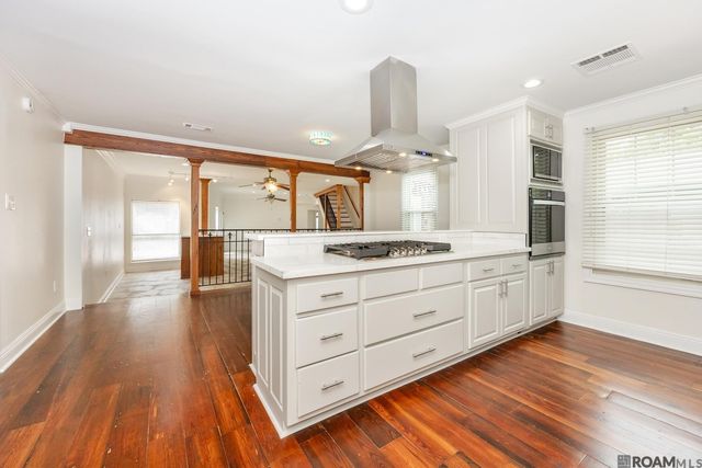 4718 Loyola Dr, Baton Rouge, LA 70808