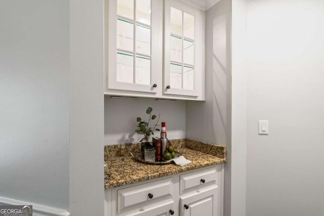 1045 River Point, Suwanee, GA 30024