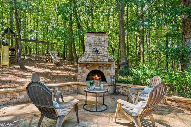 1045 River Point, Suwanee, GA 30024