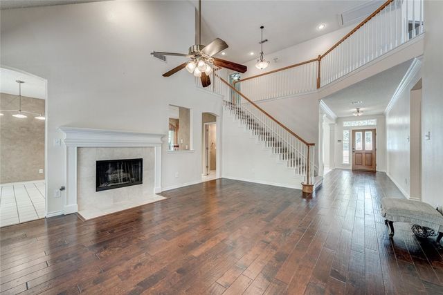 2440 Brittany Lane, Grapevine, TX 76051