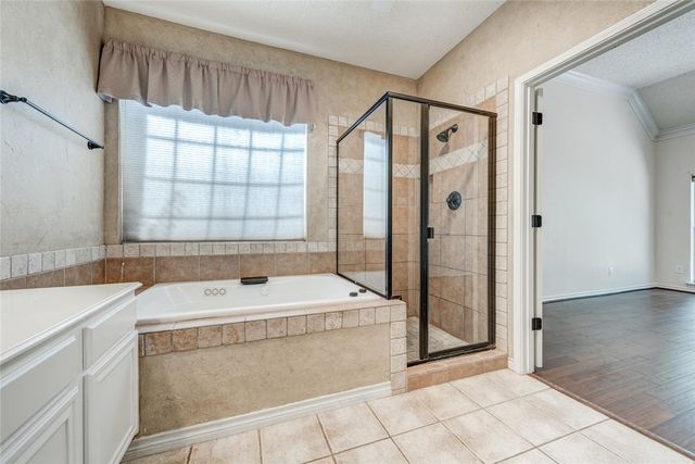 2440 Brittany Lane, Grapevine, TX 76051