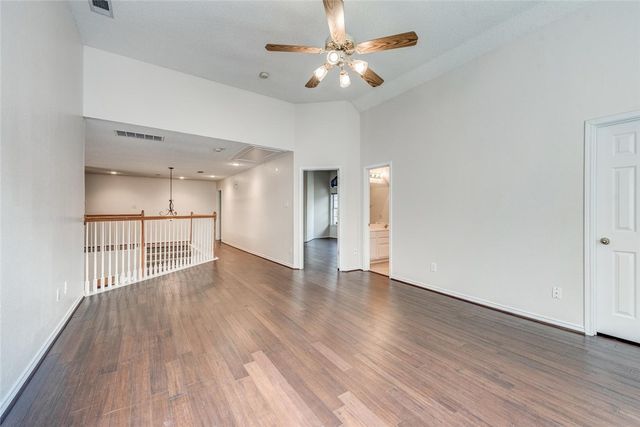 2440 Brittany Lane, Grapevine, TX 76051