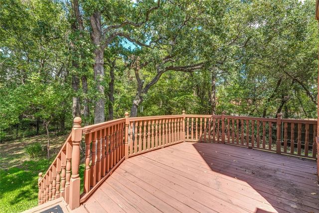 2440 Brittany Lane, Grapevine, TX 76051