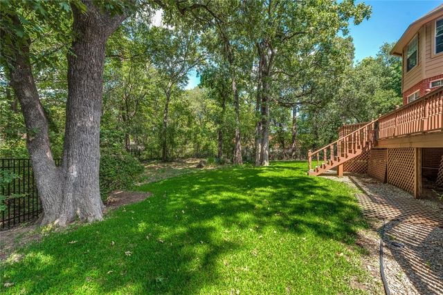 2440 Brittany Lane, Grapevine, TX 76051