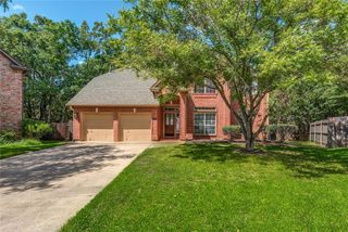 2440 Brittany Lane, Grapevine, TX 76051