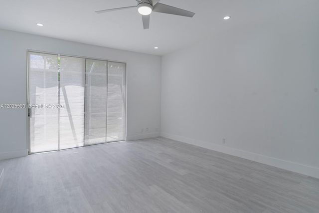 2098 Madeira Dr, Weston, FL 33327