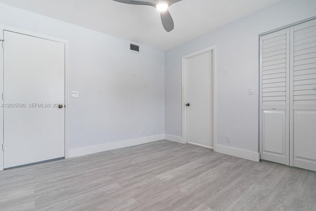 2098 Madeira Dr, Weston, FL 33327