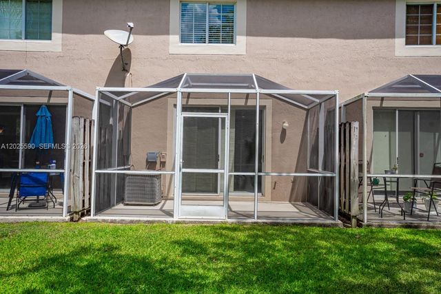 2098 Madeira Dr, Weston, FL 33327