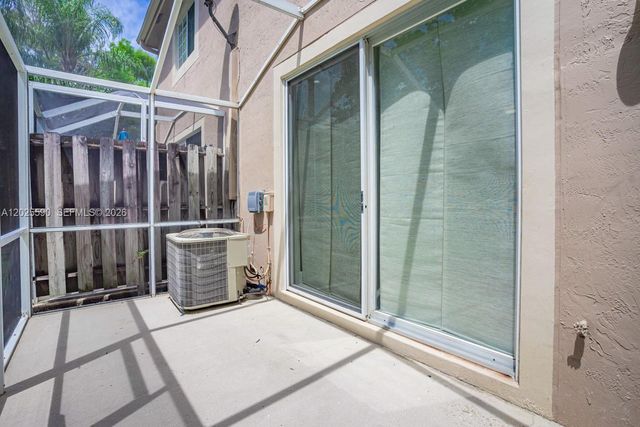 2098 Madeira Dr, Weston, FL 33327