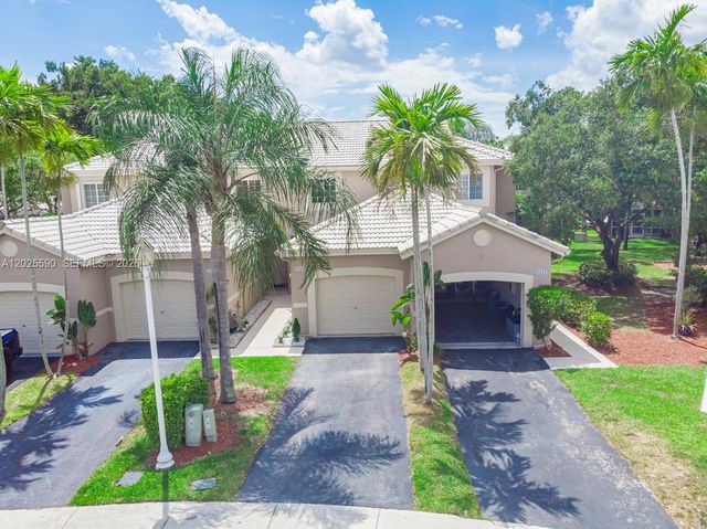 2098 Madeira Dr, Weston, FL 33327