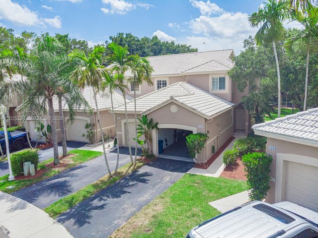 2098 Madeira Dr, Weston, FL 33327